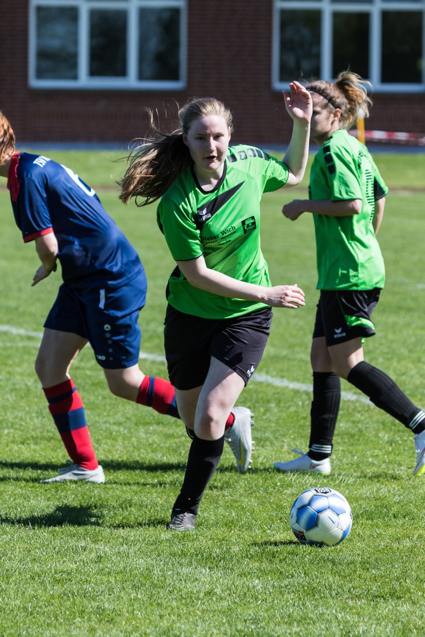 Bild 191 - Frauen TSV Wiemersdorf - SG Schmalfdeld/Weddelbrook : Ergebnis: 0:4